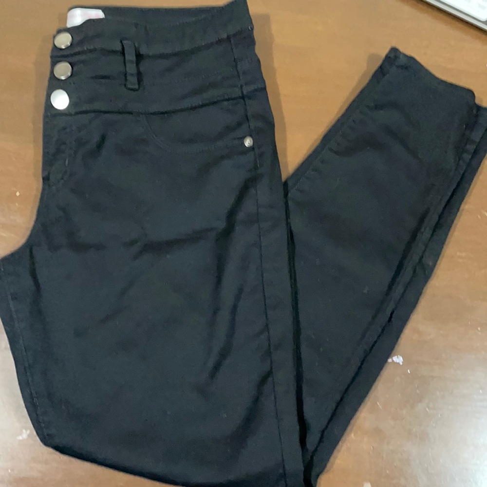 Black skinny jeans